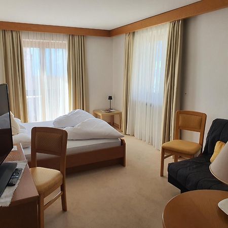 B&B Hotel Mair Am Turm ติโรโล ภายนอก รูปภาพ